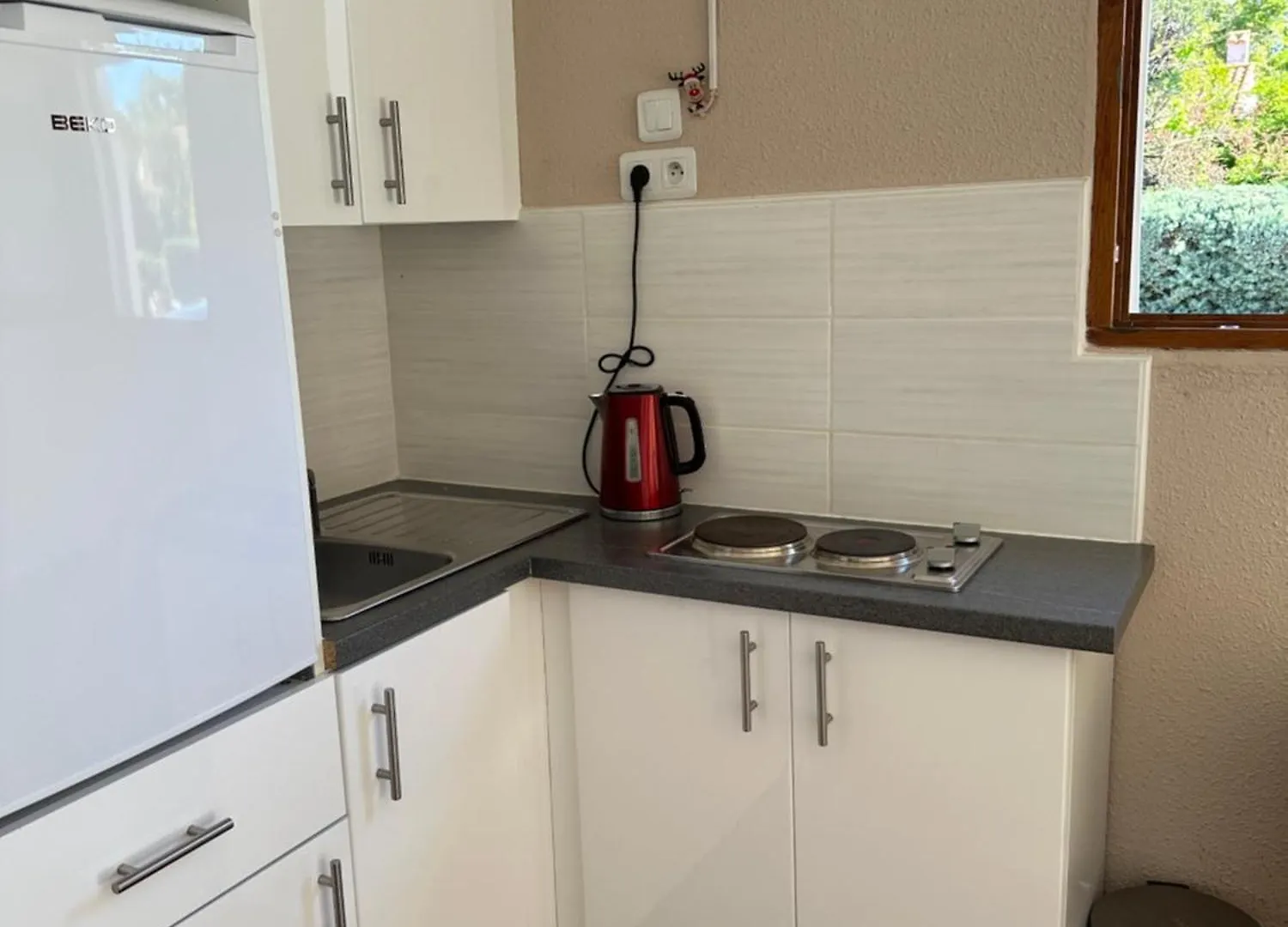 Studio Petit Jardin, Piscine Cogolin Apartment